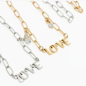Chic Gold 'LOVE' Pendant Necklace